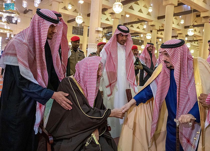 أمير منطقة الرياض يؤدى صلاة الميت على الأمير فهد بن تركي بن عبدالله بن محمد بن سعود الكبير