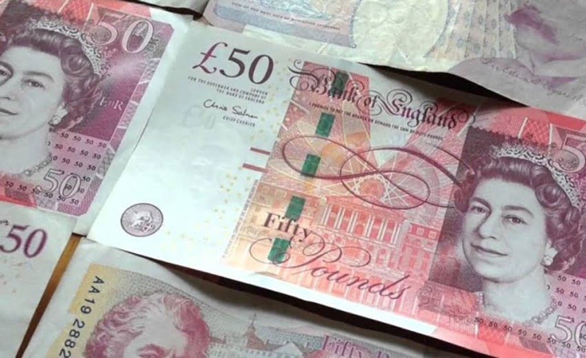 الاسترليني يصعد في مواجهة الدولار ومؤشر لندن يرتفع