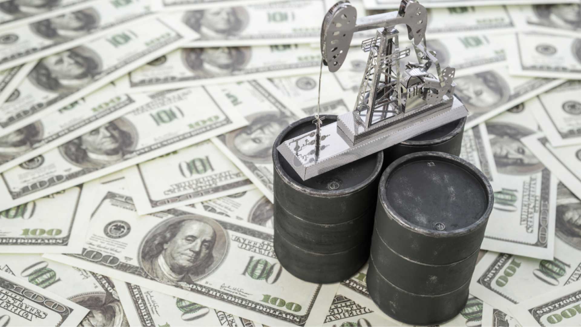 أسعار النفط تسجل ثاني مكاسبه الأسبوعية.. وبرنت أعلى من 87 دولارًا