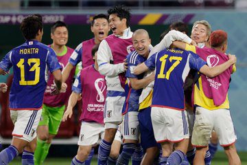 رسميا.. اليابان تتأهل للدور ثمن النهائي بكأس العالم 2022