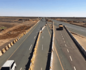 "أمن الطرق": إغلاق مسارات الطريق المتجه من ينبع إلى جدة