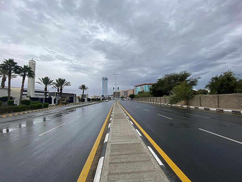 أمطار متوسطة إلى غزيرة على منطقة الباحة