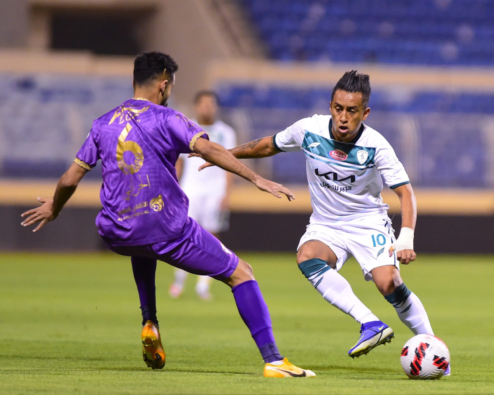 بث مباشر مباراة الوحدة والطائي في الدوري السعودي