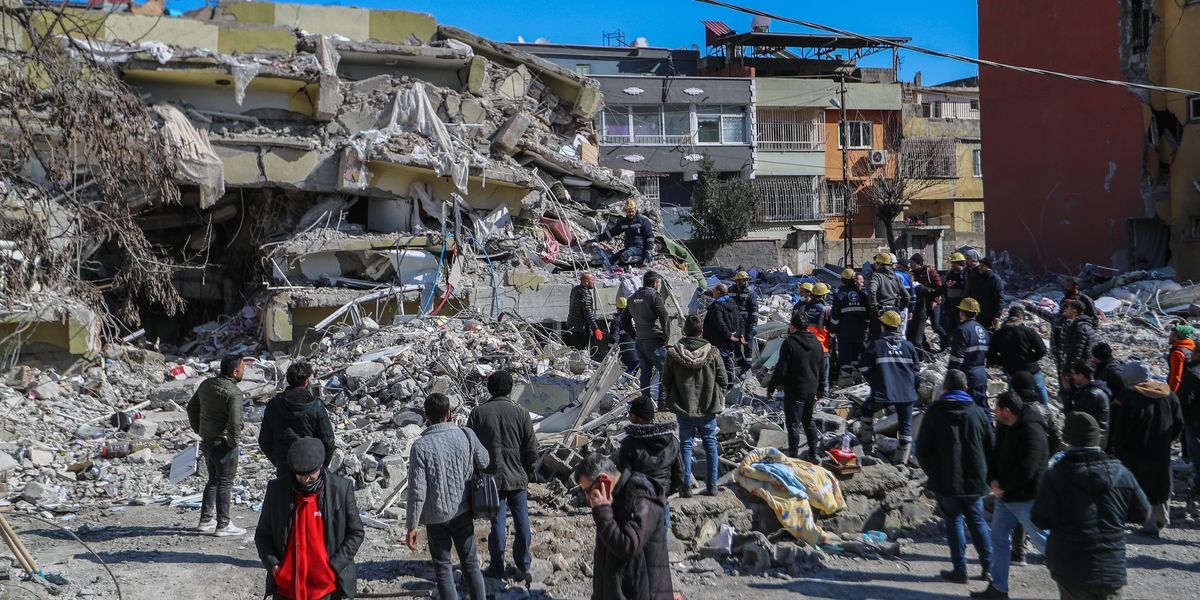 تركيا: انهيار أكثر من 50 ألف مبنى بسبب الزلزال
