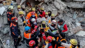 زلزال تركيا| انتشال رجل في كهرمان مرعش بعد قضاء 206 ساعات تحت الأنقاض