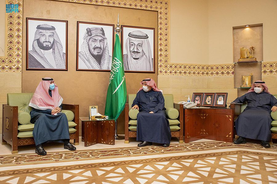 وكيل إمارة الرياض يستقبل نائب وزير الشؤون البلدية والقروية والإسكان