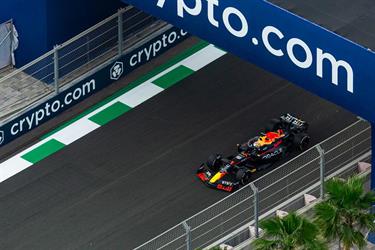 السباق الرئيسي لجائزة السعودية الكبرى STC للفورمولا1 ينطلق غداً