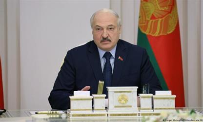 رئيس بيلاروس يدعو إلى “هدنة” في أوكرانيا ومحادثات “بدون شروط مسبقة”