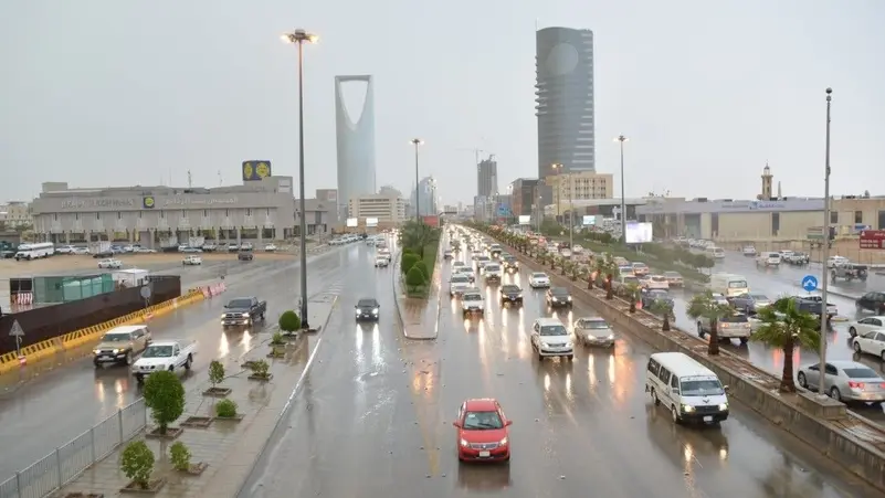 “الأرصاد”: تساقط أمطار على الرياض بداية من الغد