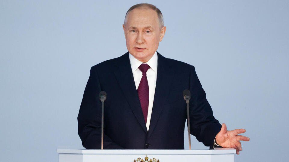 بوتين يزور شبه جزيرة القرم في الذكرى التاسعة لانضمامها إلى روسيا