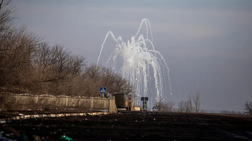 فرانس برس: إطلاق ذخيرة بالفوسفور الأبيض الحارق على شرق أوكرانيا