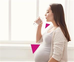 دراسة: شرب مياه الصنبور أثناء الحمل يزيد إصابة الأطفال بالتوحد