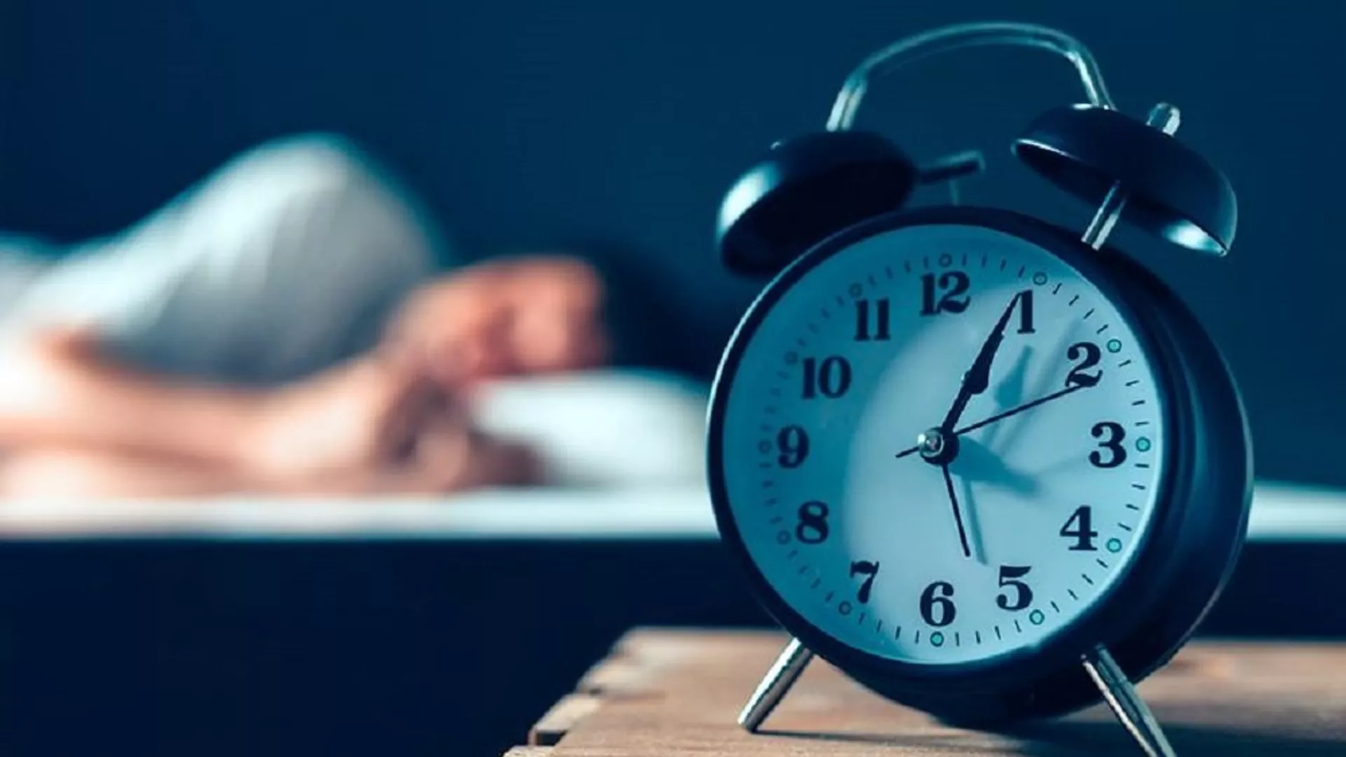 دراسة: تغيير مواعيد النوم يسبب أمراض القلب