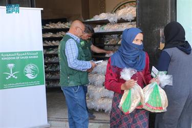 خدمات طبية وغذائية لـ “سلمان للإغاثة” في اليمن ولبنان