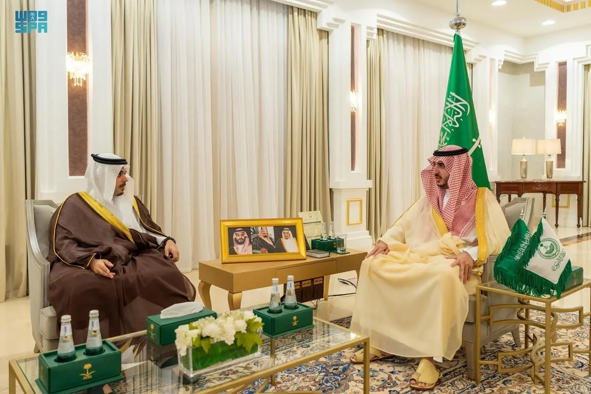 أمير منطقة الجوف يستقبل سفير مملكة البحرين لدى المملكة