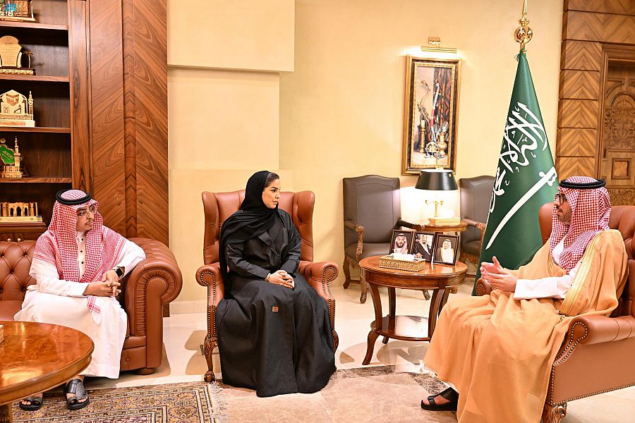 الأمير سعود بن جلوي يستقبل مدير فرع هيئة حقوق الإنسان بمنطقة مكة المكرمة