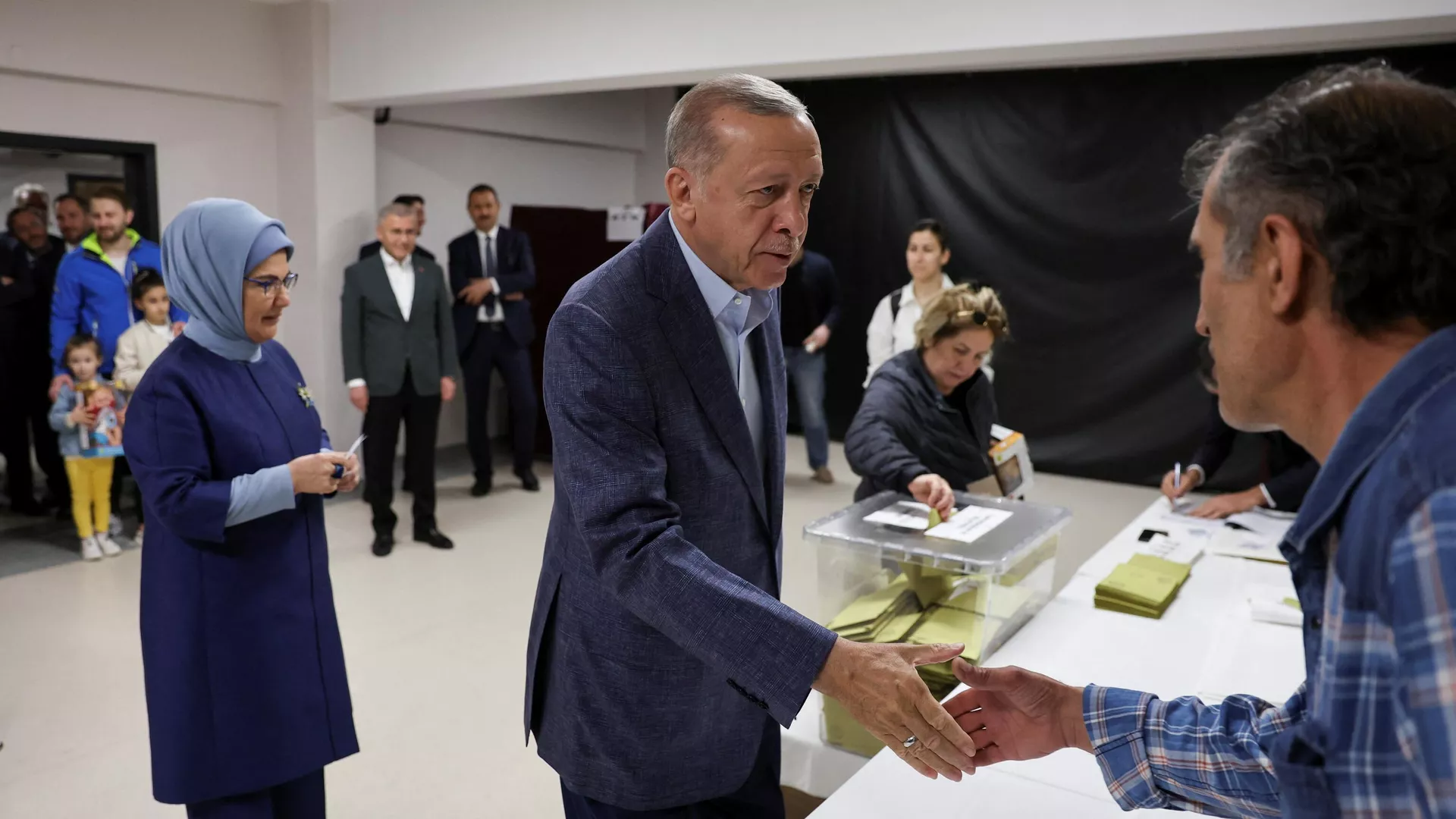 النتائج الأولية للانتخابات الرئاسية التركية… أردوغان يحصل على 59% مقابل 36% لكليجدار أوغلو