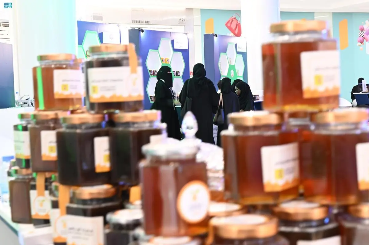 صندوق التنمية الزراعية يستعرض أكثر من 180 منتجاً تمويلياً في مهرجان ” العسل والمنتجات الزراعية ” بتبوك