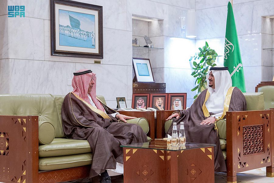 نائب أمير منطقة الرياض يستقبل الرئيس التنفيذي للهيئة الملكية لمدينة الرياض المكلف