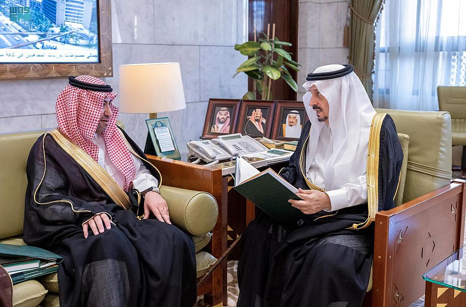 أمير الرياض يستقبل رئيس الجمعية الوطنية لحقوق الإنسان