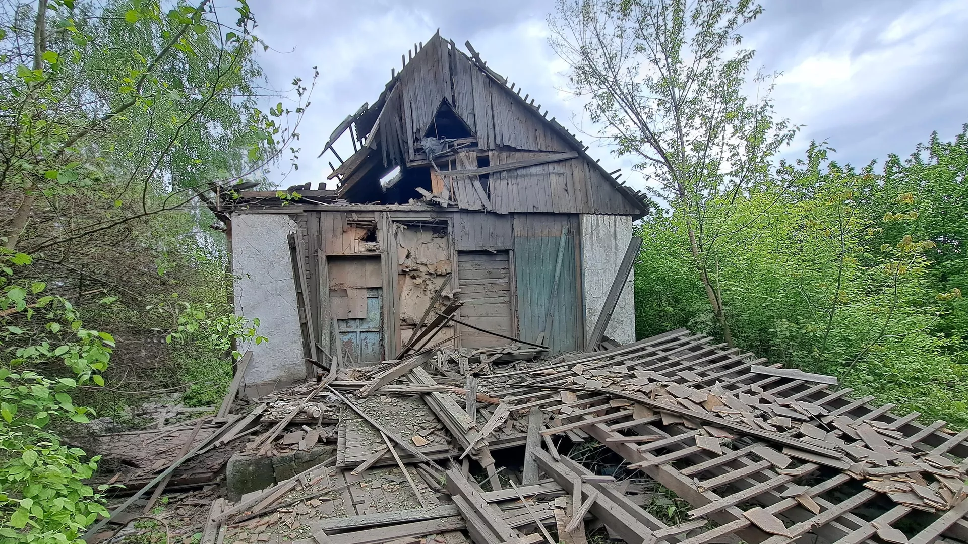 القوات الأوكرانية تقصف أراضي جمهورية دونيتسك 31 مرة خلال 24 ساعة