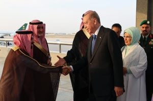 أردوغان يصل إلى جدة للمشاركة في منتدى الأعمال السعودي التركي
