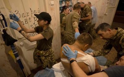 أوكرانيا تعالج جنودها بـ"المخدرات"