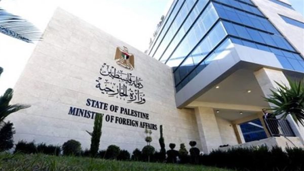 “الخارجية الفلسطينية” تحذر من تجاهل المجتمع الدولي اقتحامات الاحتلال اليومية للأقصى