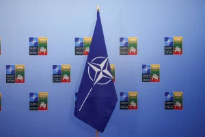 الناتو يعلن: خطة دفاعية لمواجهة روسيا.. وأوكرانيا ستصبح عضوا في الحلف