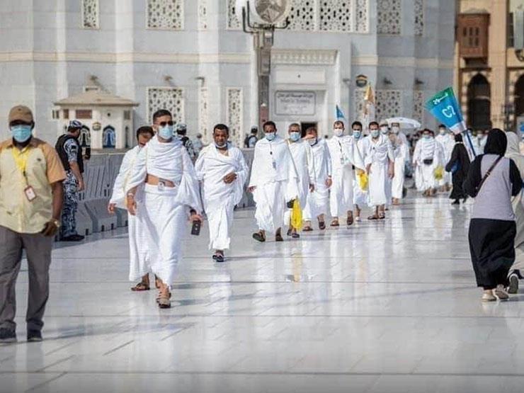 ضيوف الرحمن يختتمون مناسكهم بطواف الوداع في المسجد الحرام (فيديو)