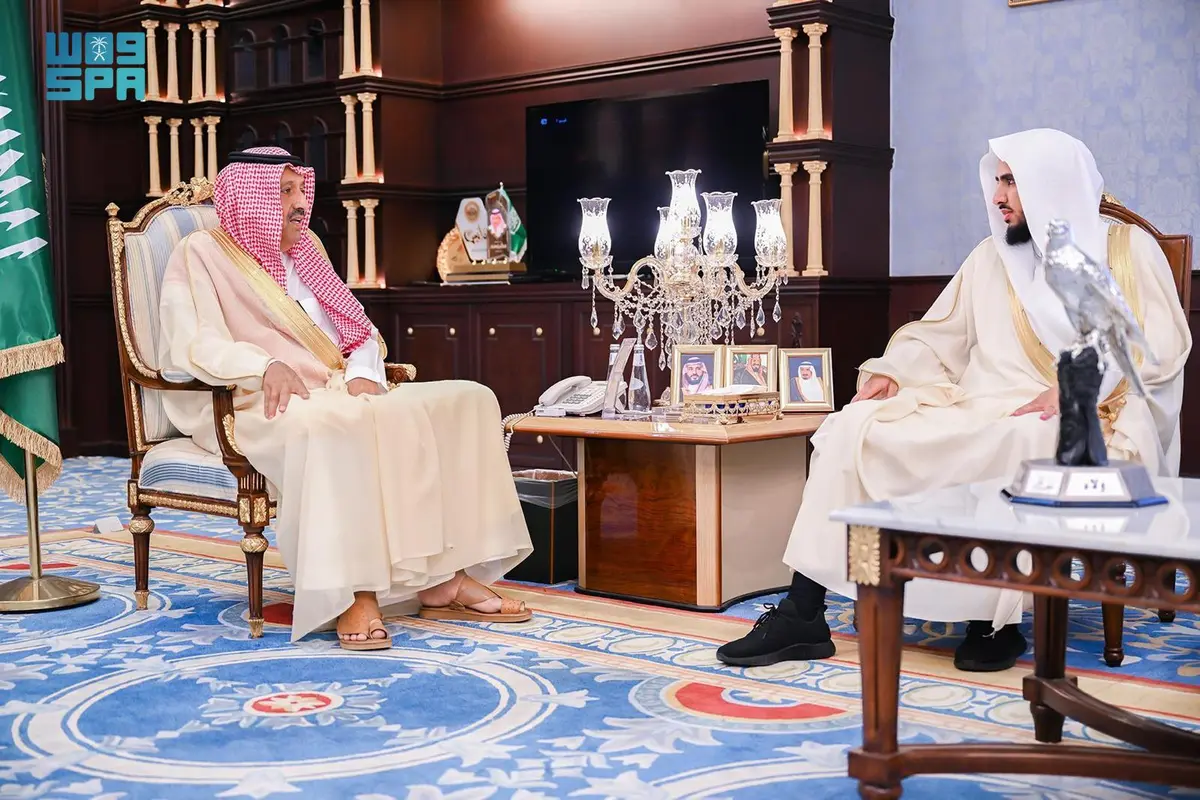 أمير الباحة يستقبل رئيس المحكمة الإدارية بالمنطقة