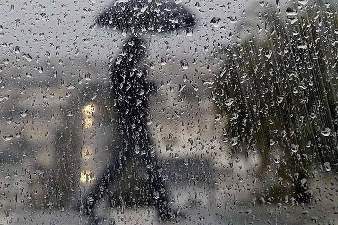 استمرار التقلبات الجوية على جنوب غرب المملكة مرفقة بالأمطار والصواعق والرياح الهابطة قادم الأيام
