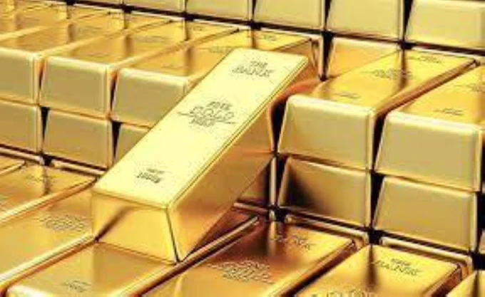 الذهب يستقر عند مستوى 1900 دولار مع ترقب المستثمرين مؤشرات عن الفائدة