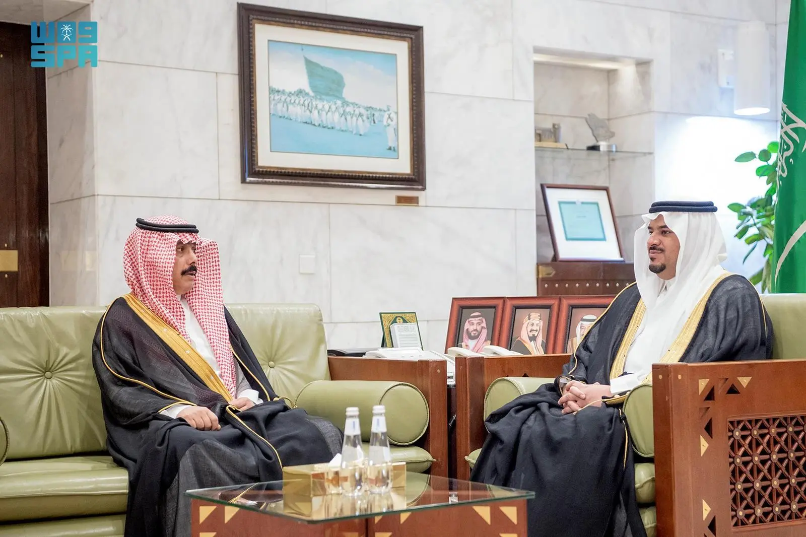 نائب أمير الرياض يستقبل مدير إدارة مكافحة المخدرات بالمنطقة
