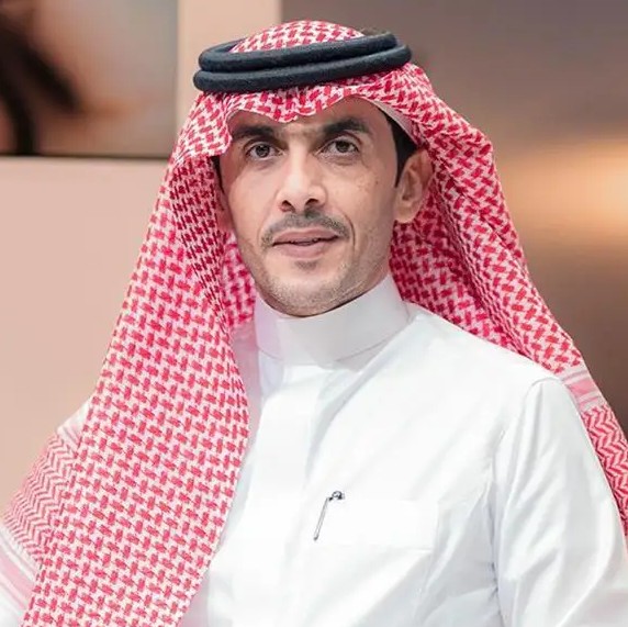 نادي الصقور السعودي يوثق عمليات الشراء عبر منصة البيع ويمنع استلام المبالغ النقدية