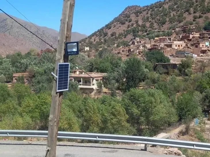 الشباب المغربي يبدع في فك عزلة جبال أطلس بعد الزلزال