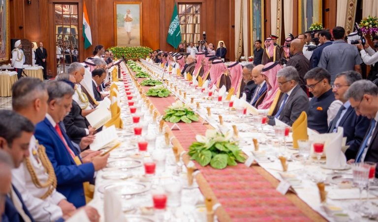 بيان سعودي هندي مشترك: تأكيد أهمية دعم استقرار أسواق البترول العالمية