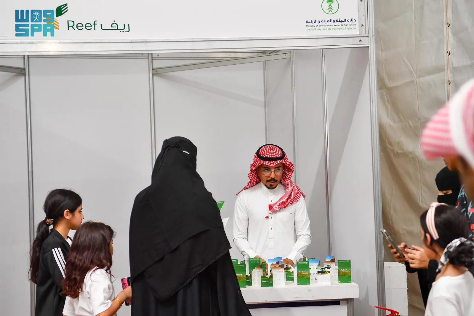 “ريف السعودية” يستعرض برامجه التنموية في مهرجان المنتجات الزراعية بتيماء