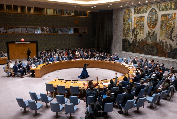 روسيا والصين تعرقلان مشروعاً أمريكياً في مجلس الأمن بشأن غزة