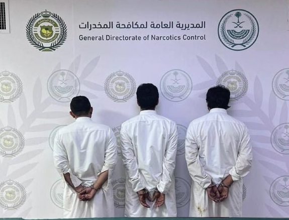 مكافحة المخدرات تقبض على 3 أشخاص في الرياض لترويجهم مادتي الحشيش والإمفيتامين