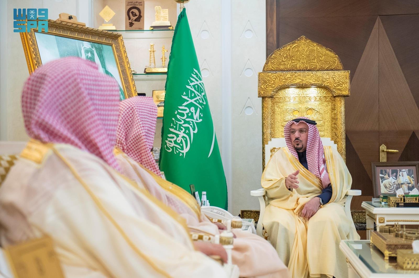 أمير القصيم يستقبل مدير فرع وزارة الشؤون الإسلامية بالمنطقة المكلف