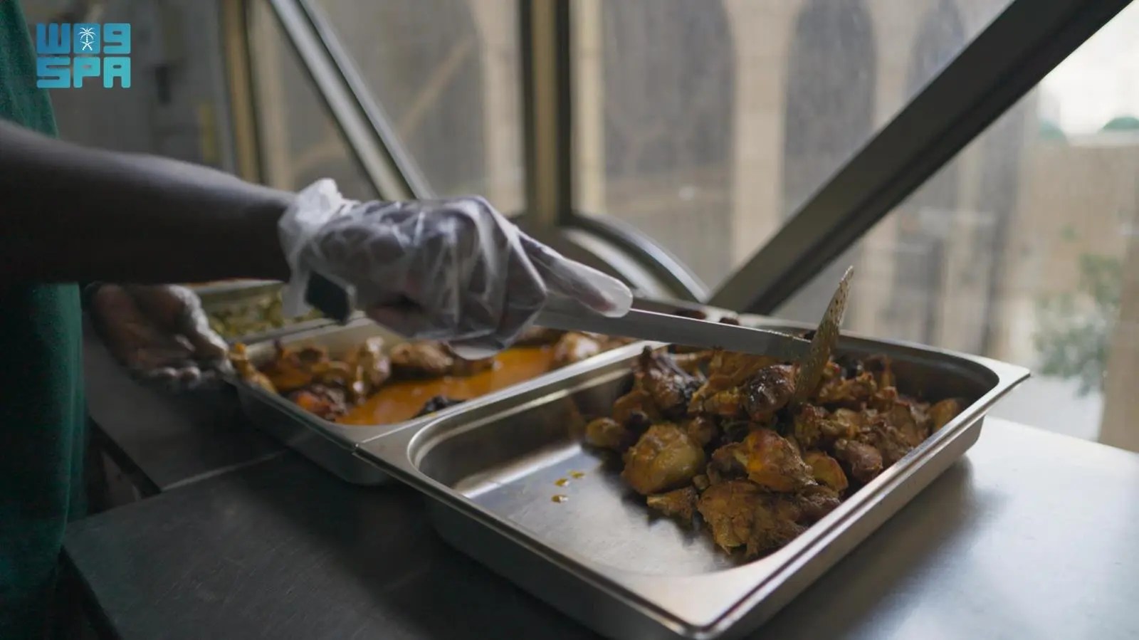 “إكرام مكة” تحفظ أكثر من 92 ألف كيلو من فائض الطعام في نوفمبر الماضي