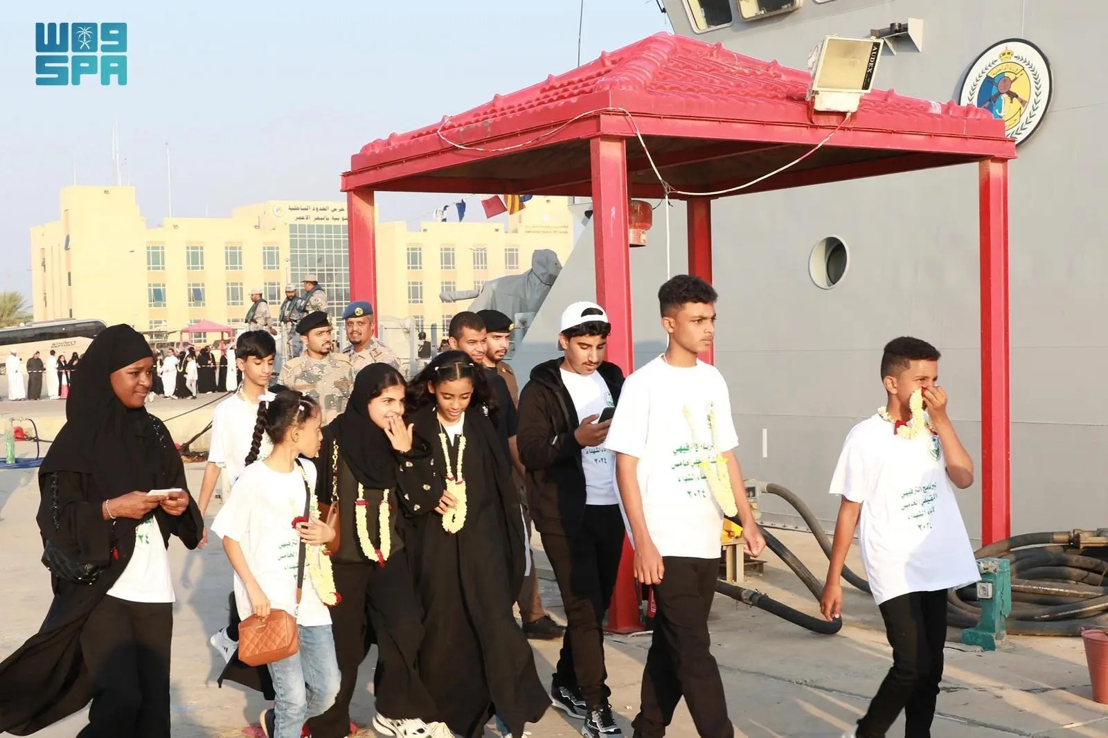 حرس الحدود بجازان يستضيف أبناء شهداء الواجب المشاركين بالبرنامج الترفيهي التثقيفي الخامس