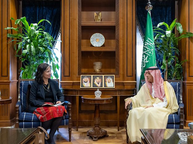 وزير الدولة للشؤون الخارجية يستقبل سفيرة الدنمارك لدى المملكة