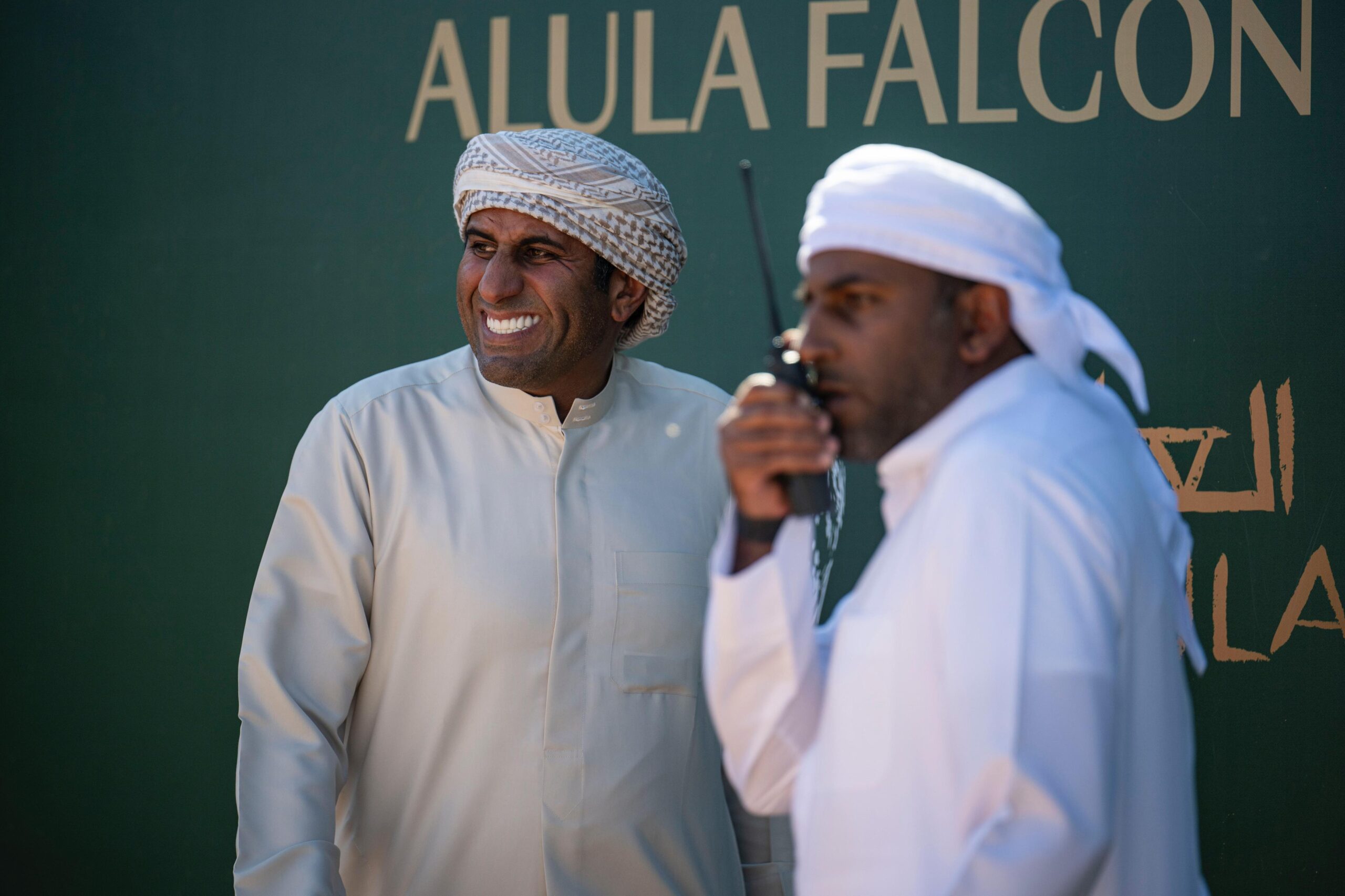 مشاركون دوليون في كأس العُلا للصقور: ميدان السباقات يحتوي على تجهيزات وإمكانيات عالية