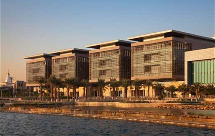 جامعة “كاوست” تختتم دورة تعليمية للجامعيين