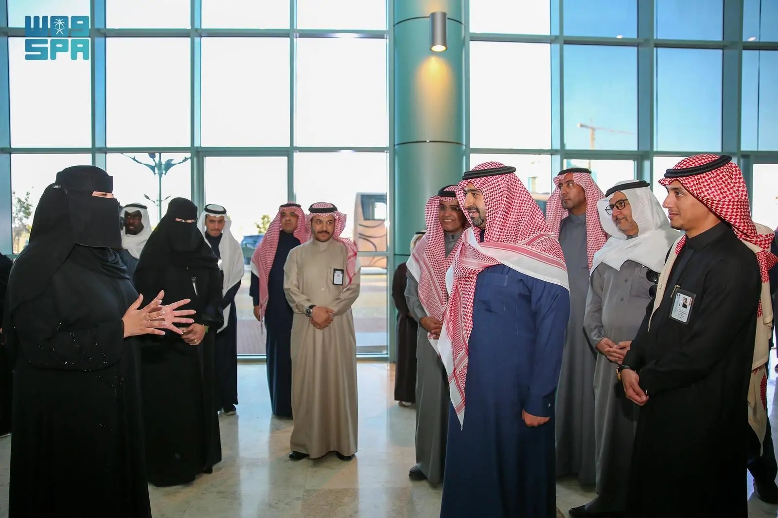 نائب أمير تبوك يشيد بالجهود التي تقدمها جامعة تبوك لخدمة أبناء وبنات المنطقة