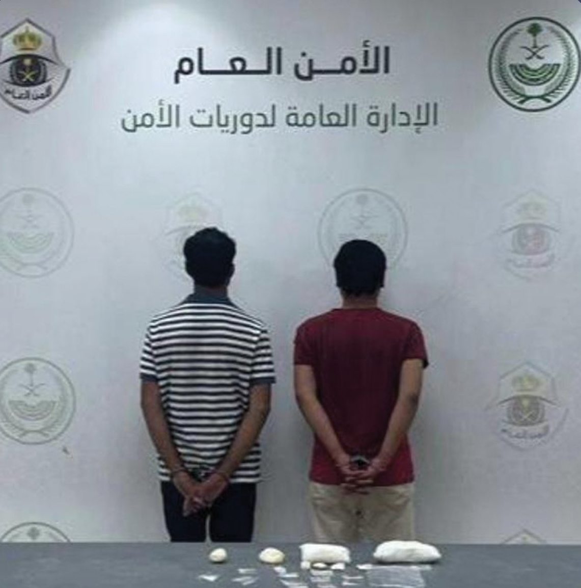 دوريات الأمن بجدة تقبض على مقيمَين لترويجهما مادة الميثامفيتامين المخدر