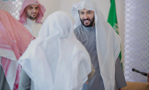 وزير العدل يشدد على ضرورة اتخاذ الإجراءات اللازمة للتحقق من الشكاوى ضد أعضاء المحاكم