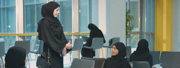 مختصة: دعم المرأة لأسرتها وطموحها ببناء مستوى معيشي أفضل جعلها أكثر تميزا بسوق العمل